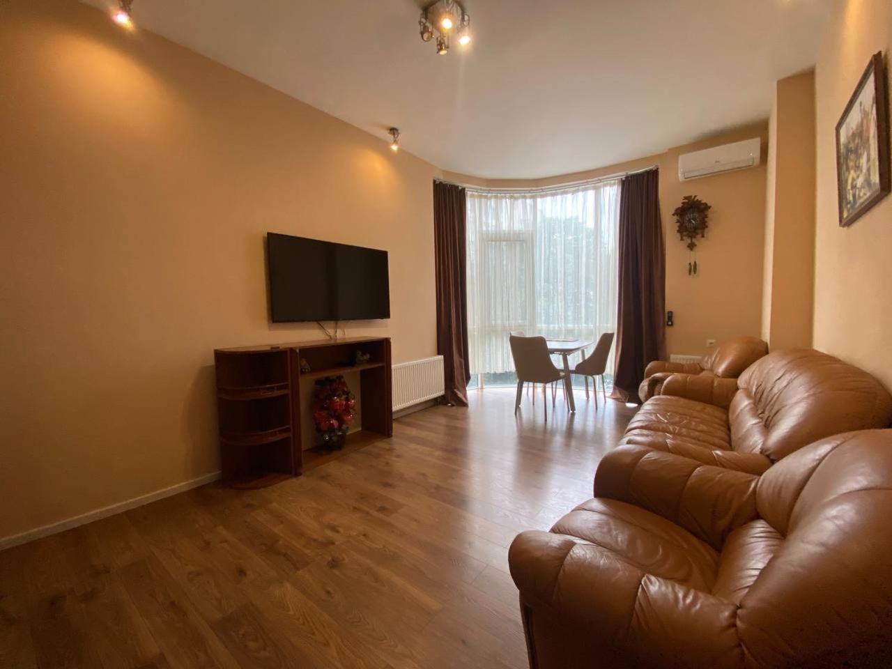 Apartment On Dragomirova Κίεβο Εξωτερικό φωτογραφία