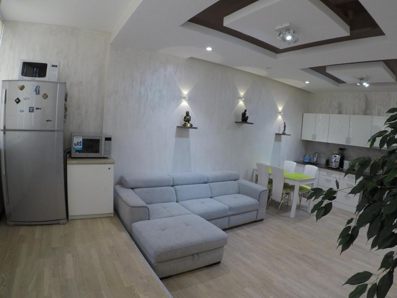 Apartment On Dragomirova Κίεβο Εξωτερικό φωτογραφία